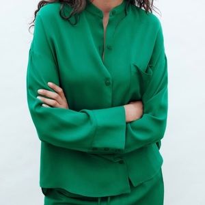 Green Zara Size Small Button Down worn twice dry cleaned twice. Summery flowy